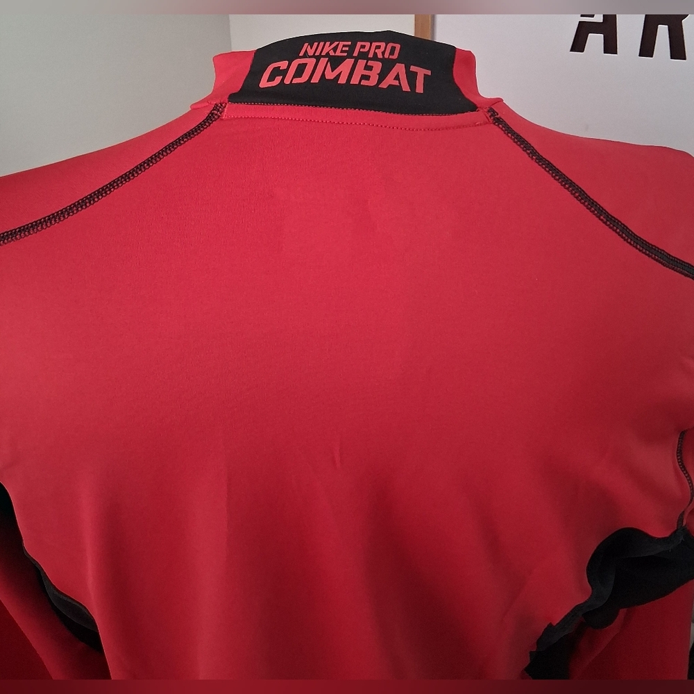 Nike Hyperwarm Dri-Fit Max Red & Black Long Sleeve Training Top Sz XL NWT - Picture 10 of 12